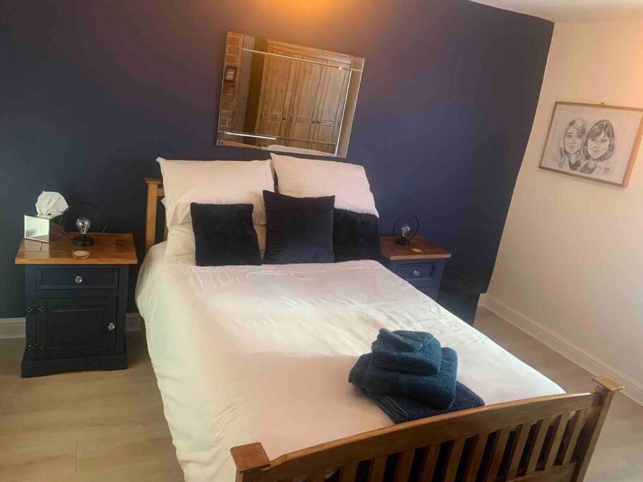 Quaint 1 Bedroom Cottage In Pudsey, Leeds Dış mekan fotoğraf